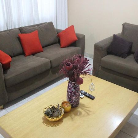 Hotel Hillside Gardens Ltd à Lagos Extérieur photo