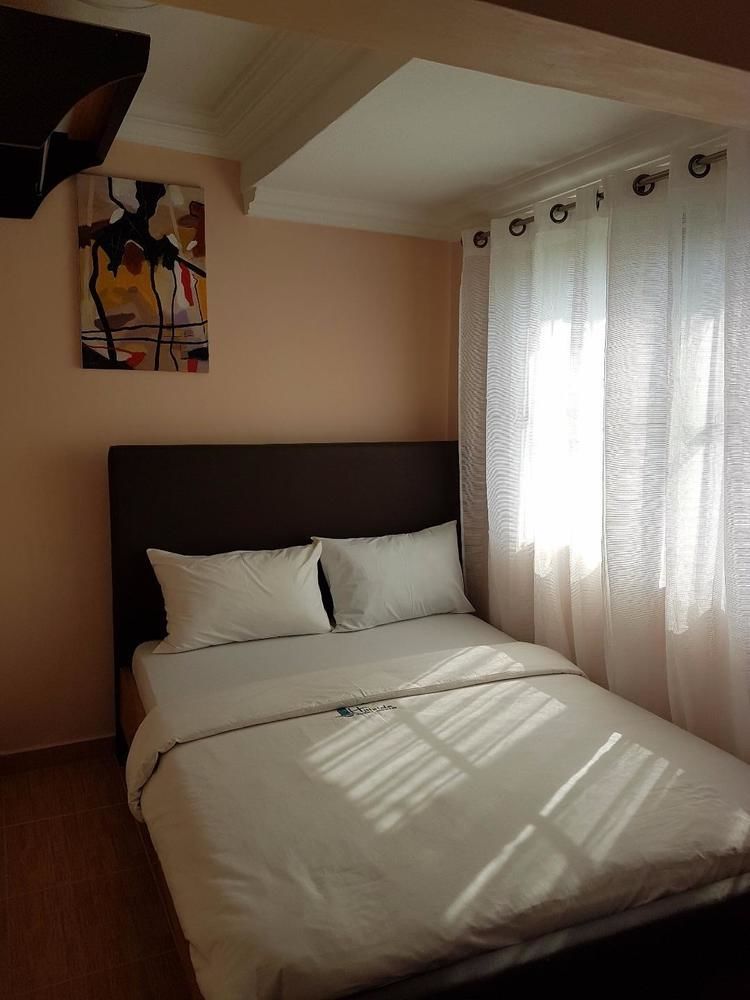 Hotel Hillside Gardens Ltd à Lagos Extérieur photo