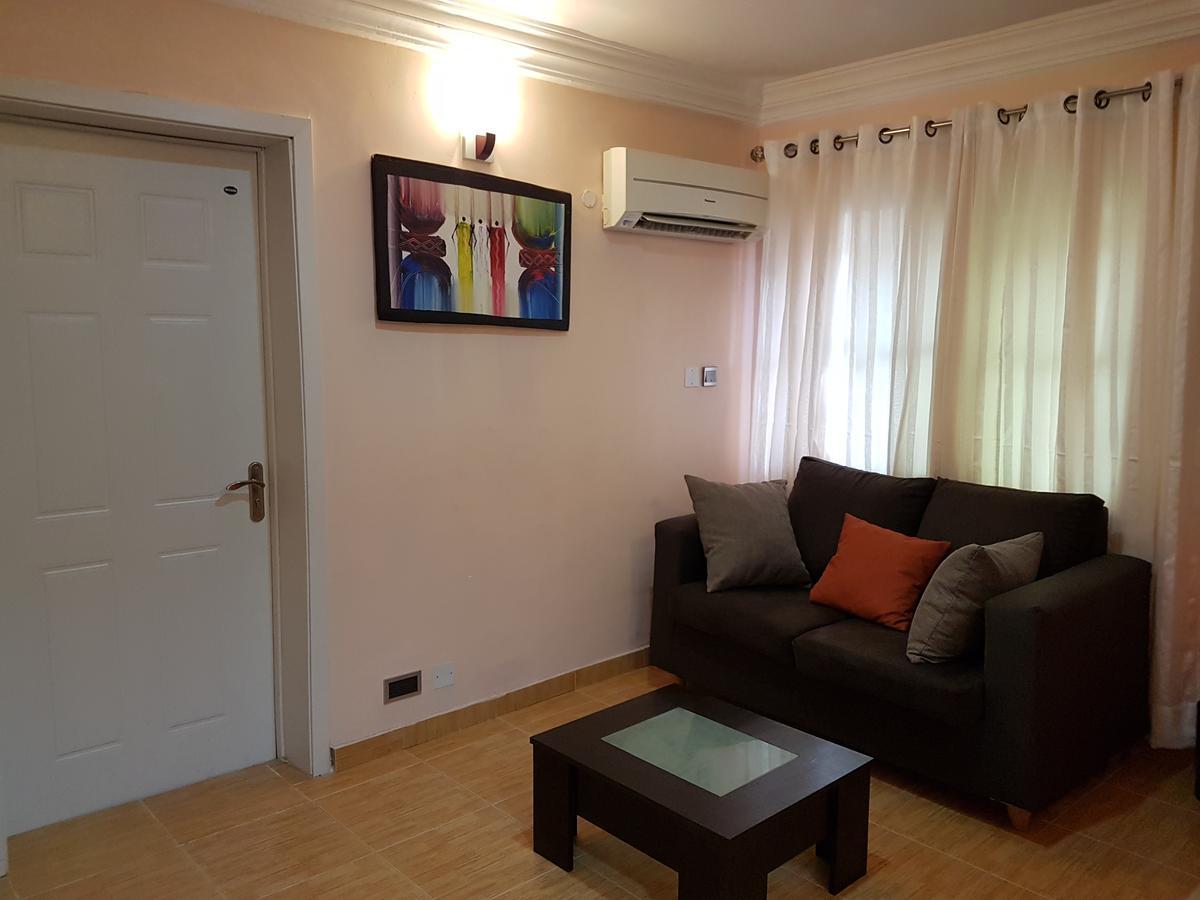 Hotel Hillside Gardens Ltd à Lagos Extérieur photo