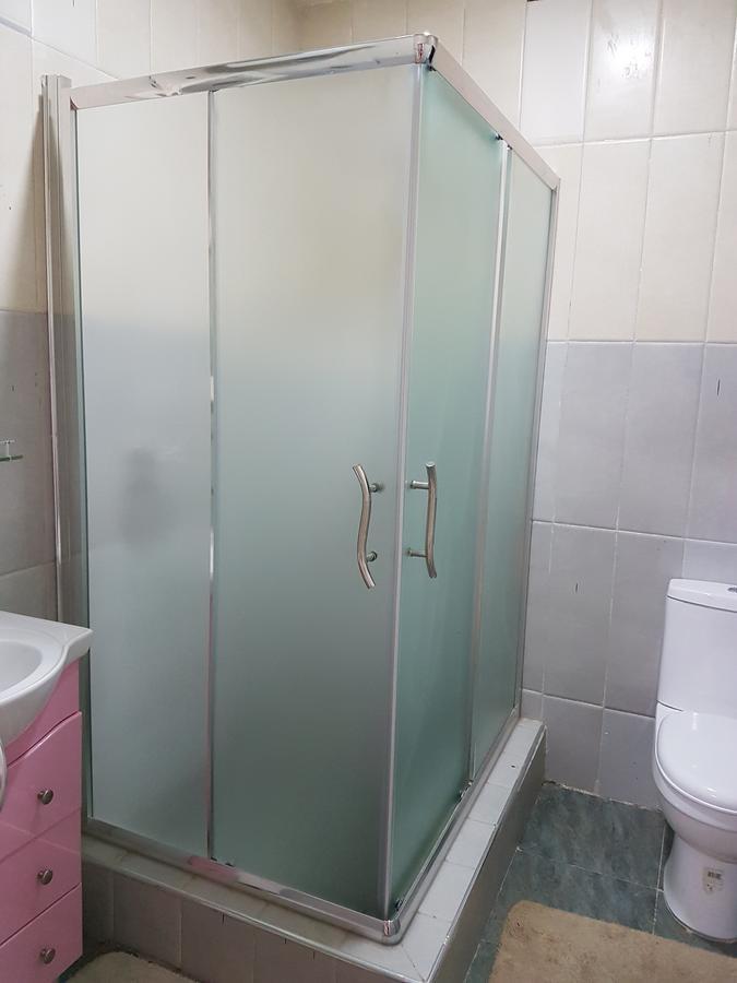 Hotel Hillside Gardens Ltd à Lagos Extérieur photo