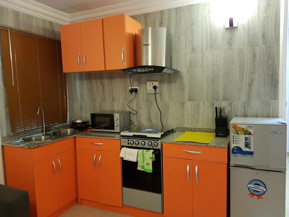 Hotel Hillside Gardens Ltd à Lagos Extérieur photo